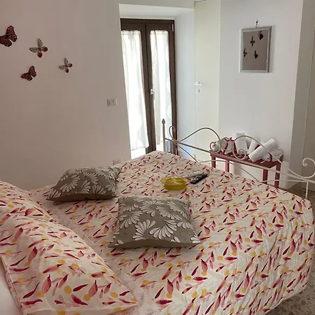 Bed & Breakfast Casa Orto Dei Preti 3*
